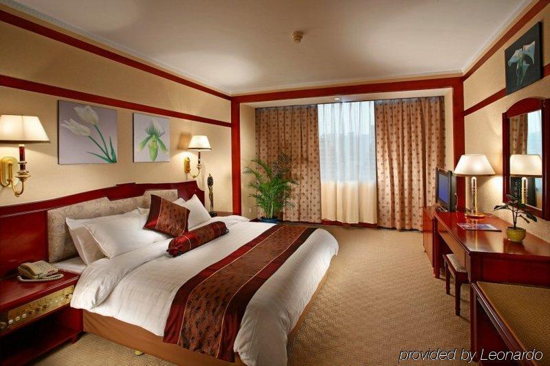 Xiamen Huaqiao Hotel Zimmer foto